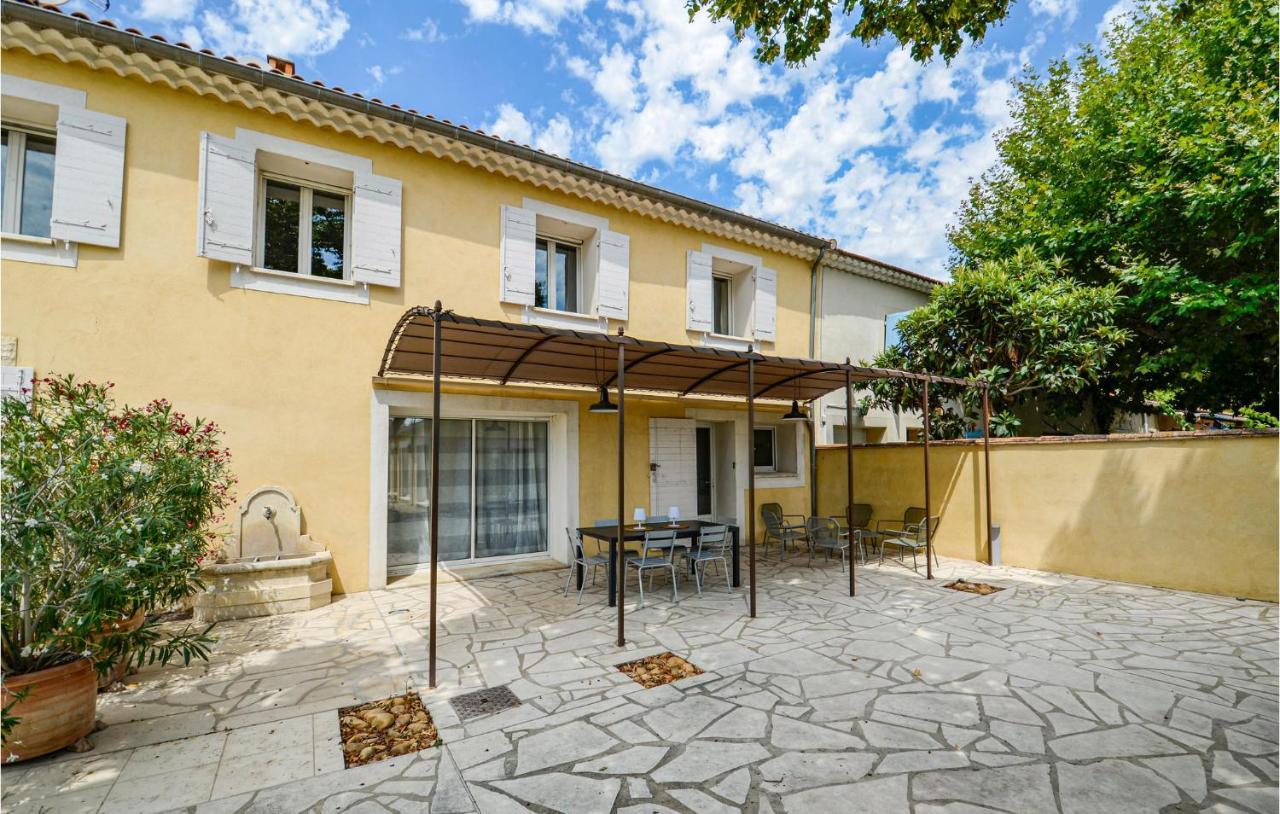 3 Bedroom Awesome Home In Chateuneuf De Gadagne Châteauneuf-de-Gadagne Exterior foto