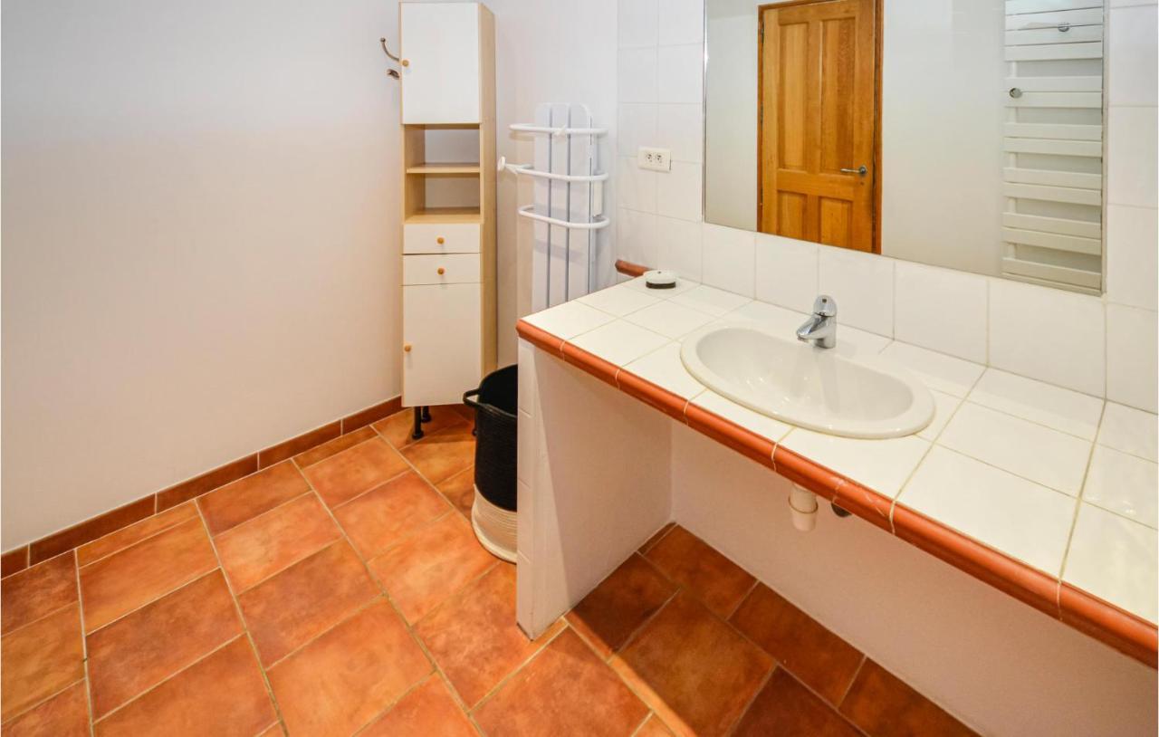 3 Bedroom Awesome Home In Chateuneuf De Gadagne Châteauneuf-de-Gadagne Exterior foto